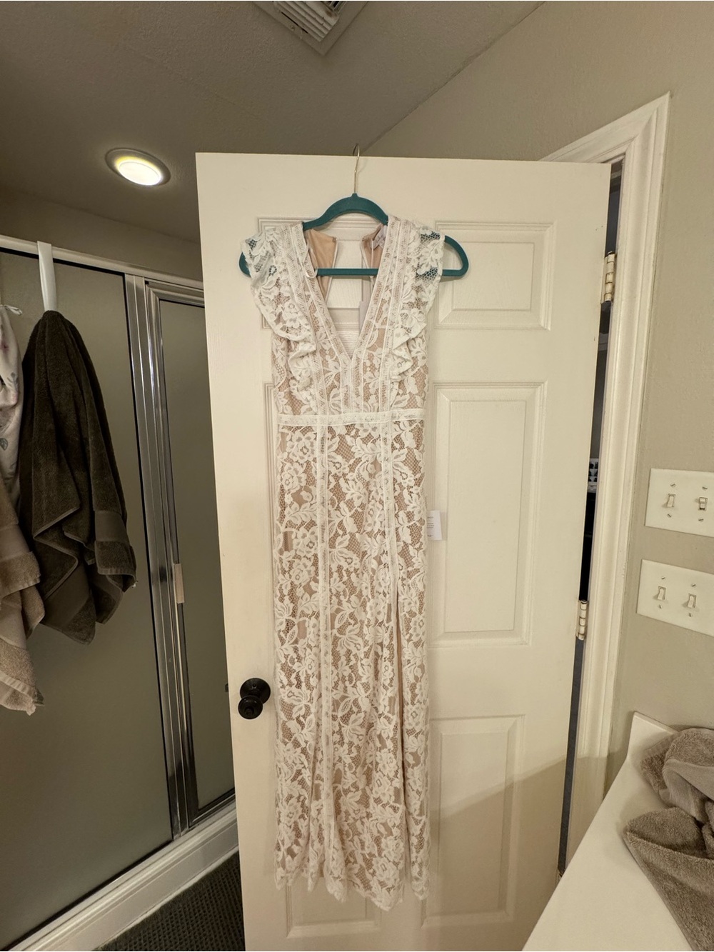 Lulu's White Lace V-Neck Wedding Dress